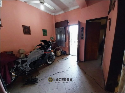 Casa En Villa Adelina