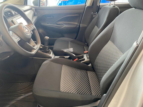Nissan Versa 1.6 Sense