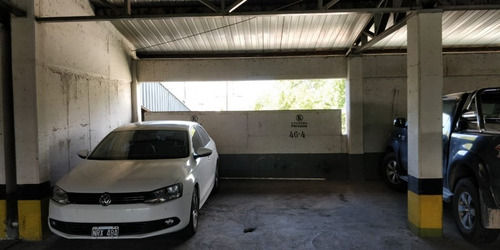 Imagen 4 de 8 de Greenwood Vende Excelente Cochera En El Centro De Mendoza