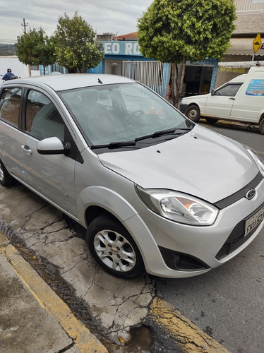 Ford Fiesta Sedan 1.6 Rocam Se Flex 4p 2014