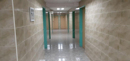 Imagen 3 de 12 de Edificio En Venta