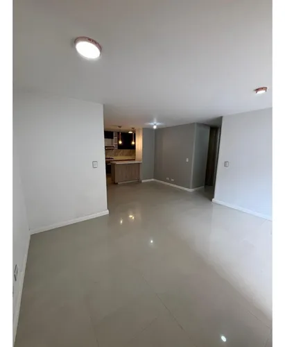 Apartamento Piso 5 Unidad Completa-cumbres- Envigado