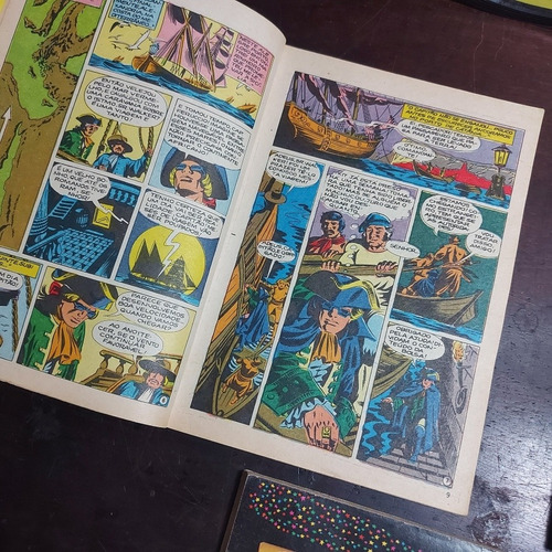 Lote 3 Gibis Superalmanaque Fantasma 1980 E 1982