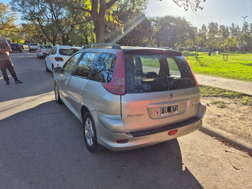 Peugeot 206 1.6 Sw Xt Premium
