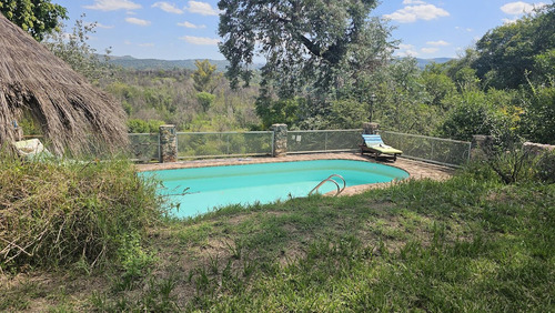 Casa En Venta 3 Dormitorios, Pileta Climatizada, Con Bajada Al Rio Tala Huasi/ Icho Cruz