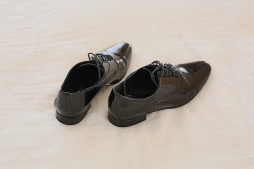 Zapato Abotinado Collection Charol Negro Marca Zara Talle 36 (Usado)