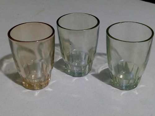 Vasos De Licor De Vidrio. Color Verde Agua. Juego De 3 