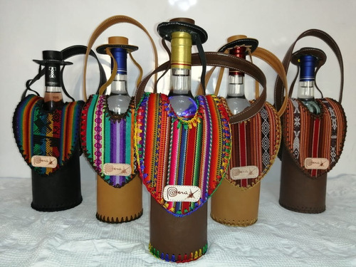 Imagen 3 de 5 de Cholitos Porta Vineros De Cuero Tradicional