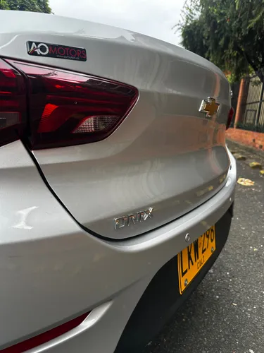 Chevrolet Onix 1.0t Automática