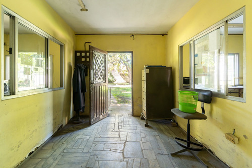 Imagen 19 de 30 de Venta De Excelente Predio En Lomas De Zamora A/c