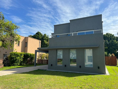 Casa En Venta En Barrancas De Santa María