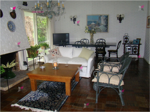 Casa En Mansa, 3 Dormitorios *- Ref: 7789