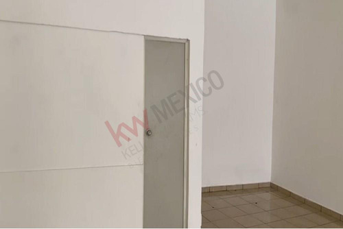 ¡renta De Local Comercial Con Excelente Ubicación En El Centro!