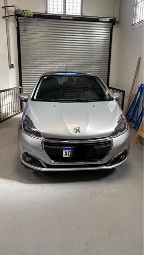 Imagen 9 de 15 de Peugeot 208 1.6 Feline 2018
