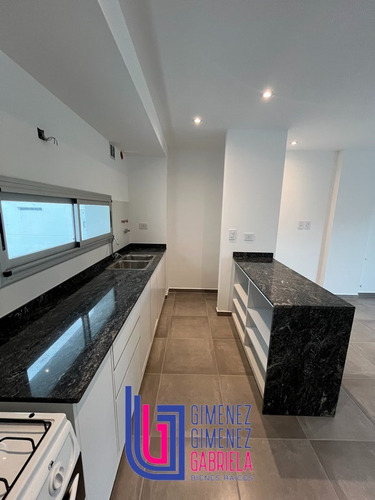 Venta De Departamento Dos Dormitorios Calle 54 E/ 23 Y 24