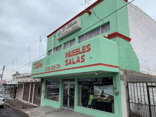 Imagen 2 de 12 de En Venta Local Comercial Muy Grande Y Centrico Enfrente De Plaza Santuario