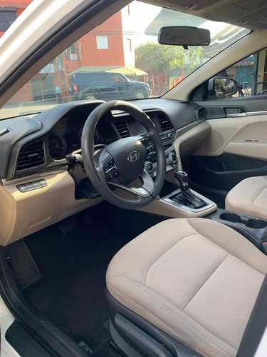 Hyundai Elantra Se 2019