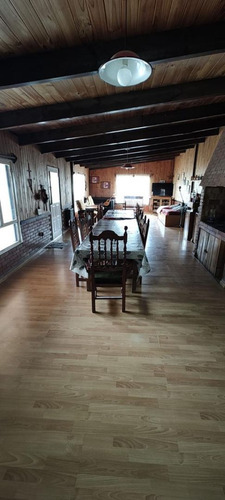 Venta Casa 4 Amb, 670m2, BÂș 26 De Junio, Caleta Olivia