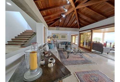 Vendo Casa En Calle Cerrada 550m2 Oripoto 5479