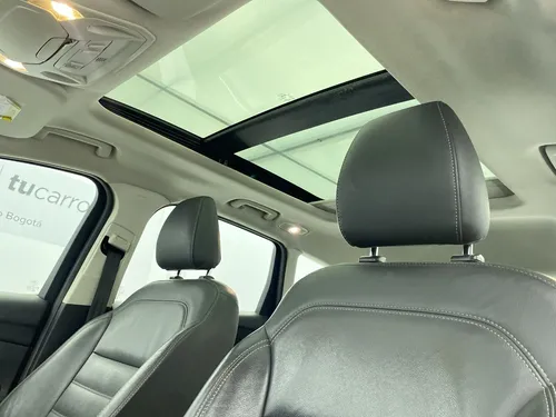 Ford Escape 2.0 Titanium 245 hp