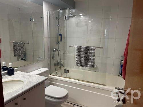 Departamento En Venta De 4 Dorm. En Las Condes