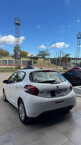 Peugeot 208 1.6 Allure