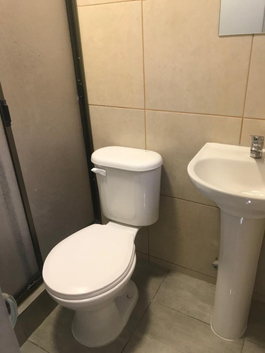 Venta De Casa Son 3 Mini Departamentos Mas Local Comercial