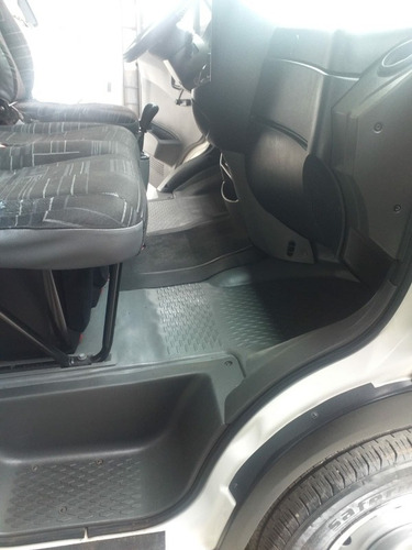 Imagem 7 de 13 de Iveco 35s14 Caminhonete Com Bau Ano 11