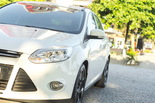 Ford Focus Hatch Titanium Plus 2.0 16v Powershift