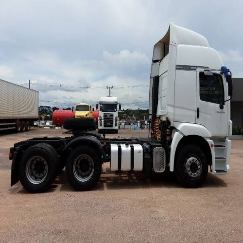 Imagem 11 de 15 de Vw 25420 6x2 Ano 2019/2019 266.531km Revisado