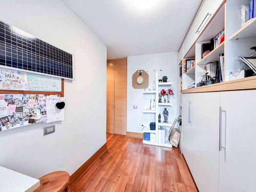Modern Furnished Flat, 3 Bedrooms, Next To Militares Riesco