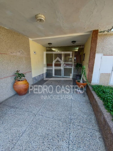 Imagen 12 de 15 de Pedro Castro Inmobiliaria Vende Apartamento En Residencias Vista Hermosa, Sector Villa Africana #buenaubicacion #bienesraices #inmobiliaria #pedrocastro