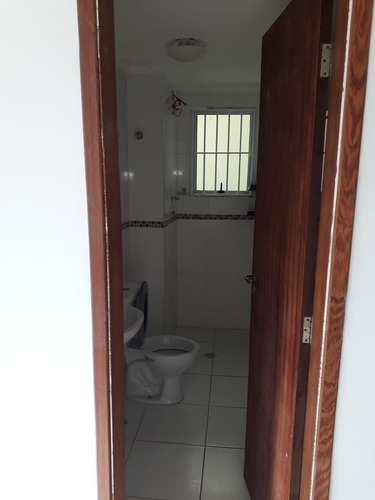 Imagem 4 de 7 de Apartamento Com 2 Dormitórios Para Alugar, 55 M² Por R$ 1.450,00/mês - Centro - Arujá/sp - Ap0022