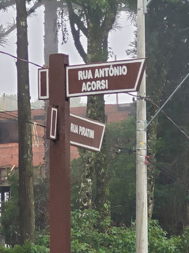 Imagem 4 de 14 de Vendo Apartamento - 1 Dormitório - Centro De Gramado/rs - Oportunidade Única P/ Investidores