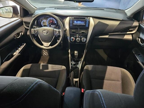 Toyota Yaris Sedán 1.5 16V FLEX SEDAN XL MULTIDRIVE