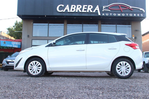 Imagen 2 de 8 de Toyota Yaris