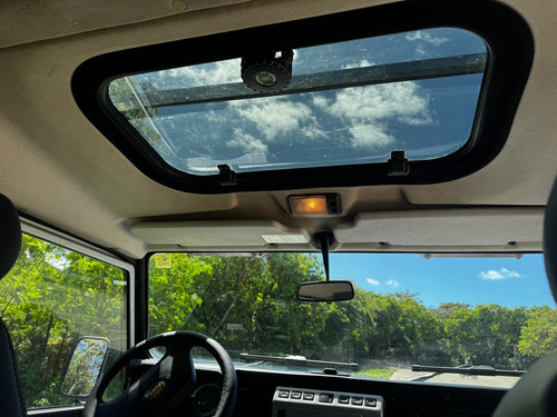 Land Rover Defender 2.5 110 Cstd Black 5p