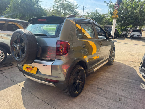 Volkswagen Crossfox 1.6 Vht Total Flex 5p