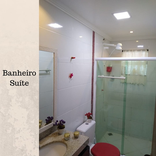 Apartamento 02 Qts Com Suíte E Quintal!
