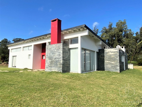 Imagen 21 de 26 de Moderna Casa Con Piscina En Barrio Privado Verde Mora, Punta Del Este