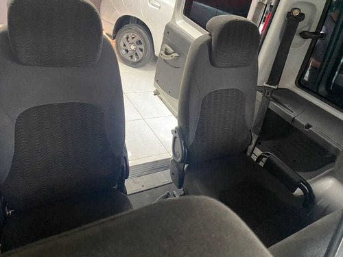Imagem 5 de 15 de Fiat Doblo Essence 1.8 2012 7 Lugares