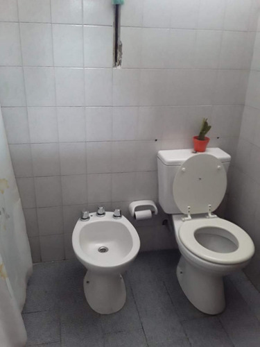 Imagen 18 de 20 de Casa Y Local En Pque Velez Sarsfield Us 125.000