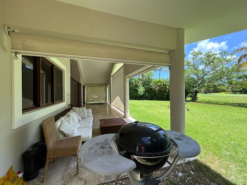 Villa Amueblada En Alquiler De 4 Dormitorios En Punta Cana, Cocotal Golf Club, Frente Al Campo De Golf