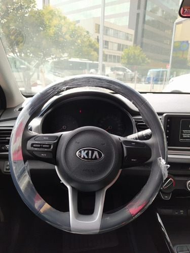 Kia Rio Emotion