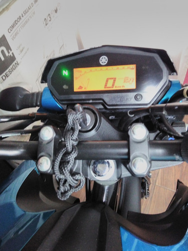Imagen 3 de 12 de Yamaha Fz 25 Con 3100km Impecable