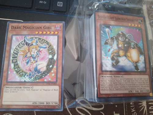 60 Cartas En Inglés Más Dark Magician Girl Yugioh