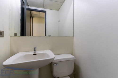 Imagen 9 de 12 de Oficina 1 Privado + Recepción (metro Pedro De Valdivia)