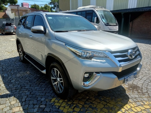 Imagen 3 de 12 de Toyota Sw4 4x4 Srx 2.8 Tdi 6 A/t 7a 2018