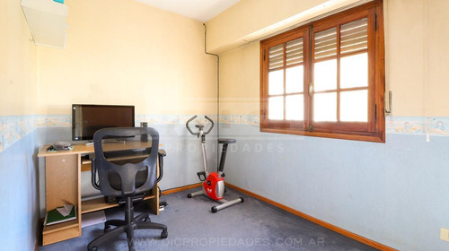 Imagen 18 de 30 de Chalet 5 Ambientes Venta - Mart.-santa Fe/fleming