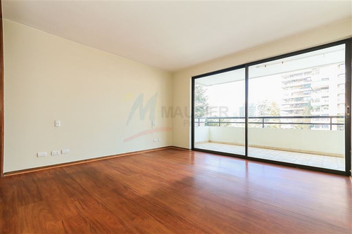 Imagen 12 de 27 de Situado En La Zona Más Exclusiva Del Barrio El Golf